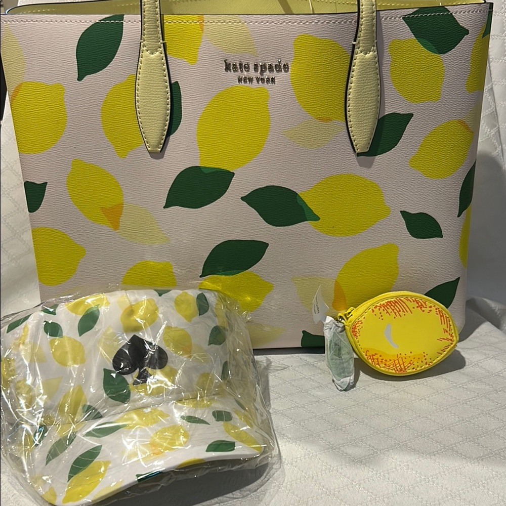 Kate Spade Tote Bag with Lemon NWT with Kate Spade cap&VERA BRADLEY COIN PURSE